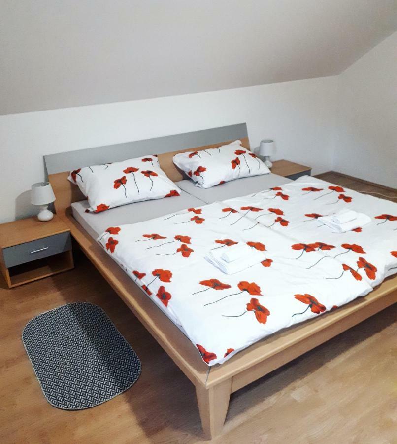 Apartman Lena Tusilovic Luaran gambar