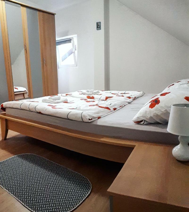 Apartman Lena Tusilovic Luaran gambar
